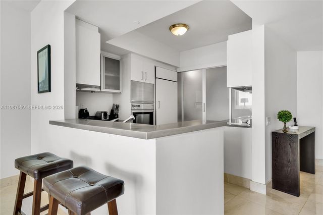 450 Alton Rd 2005, Miami Beach, FL 33139