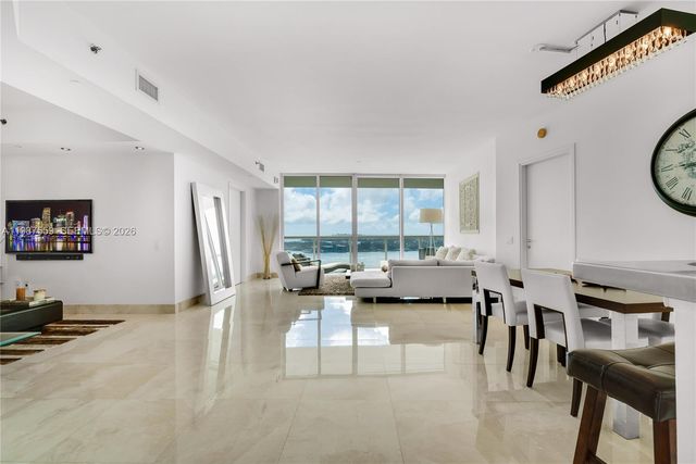 450 Alton Rd 2005, Miami Beach, FL 33139