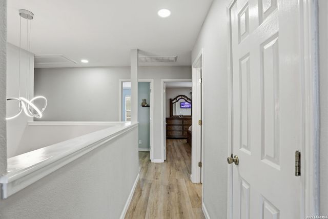 5930 Sapphire Cave, San Antonio, TX 78222