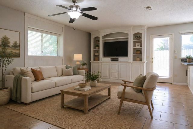 7507 Sunny Oaks Way, Houston, TX 77095