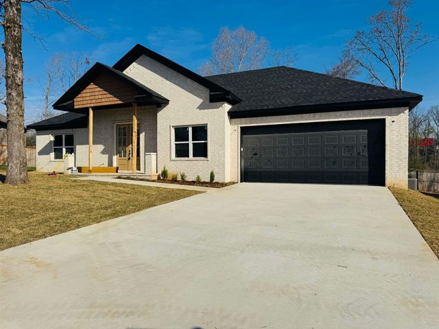 520 Forest Oak Cove, Jacksonville, AR 72076