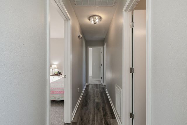 1341 W Pine Street, Bolivar, MO 65613