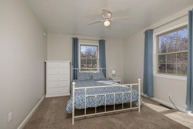 1341 W Pine Street, Bolivar, MO 65613