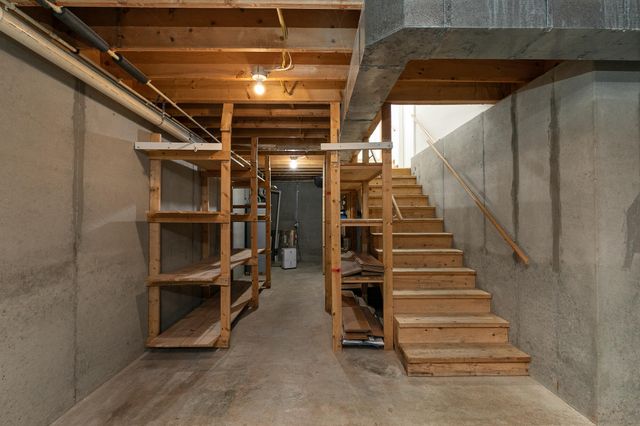 1341 W Pine Street, Bolivar, MO 65613