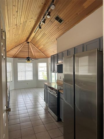 10510 Clear Cove Lane, Houston, TX 77041