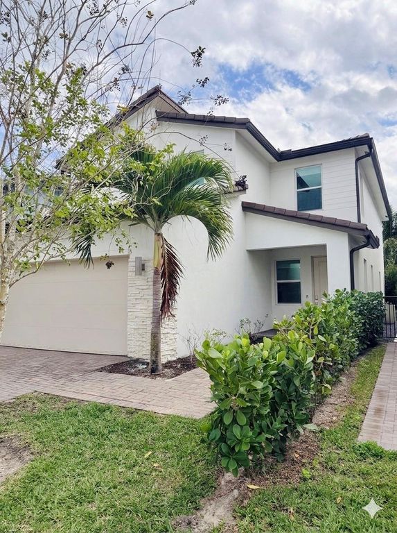 4300 Buttonwood Drive, Delray Beach, FL 33445