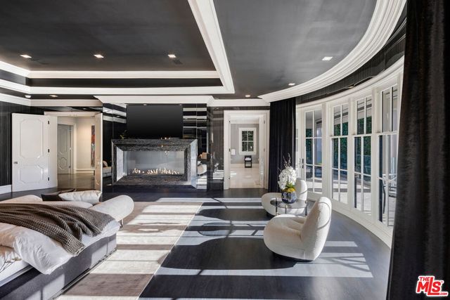 917 N Crescent Drive, Beverly Hills, CA 90210