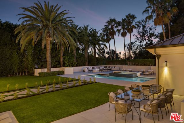 917 N Crescent Drive, Beverly Hills, CA 90210