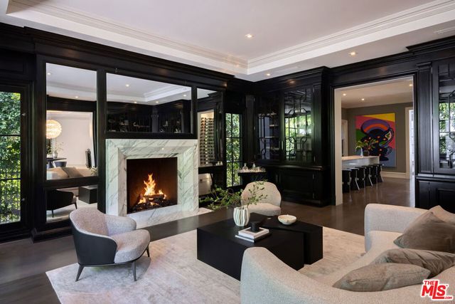 917 N Crescent Drive, Beverly Hills, CA 90210