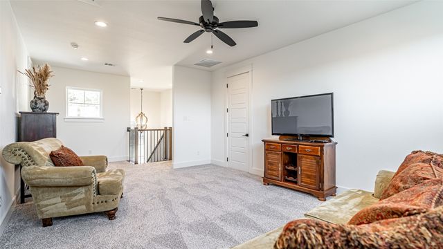 5611 Hondo Drive, De Cordova, TX 76049