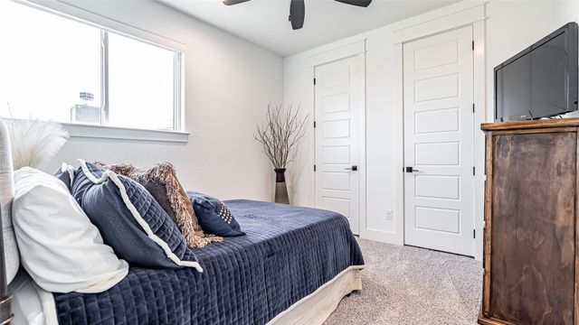 5611 Hondo Drive, De Cordova, TX 76049