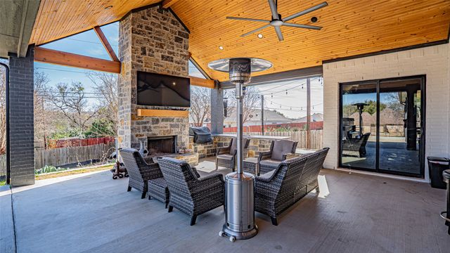 5611 Hondo Drive, De Cordova, TX 76049