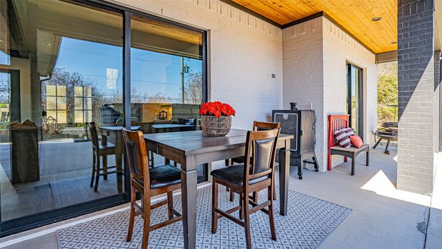 5611 Hondo Drive, De Cordova, TX 76049