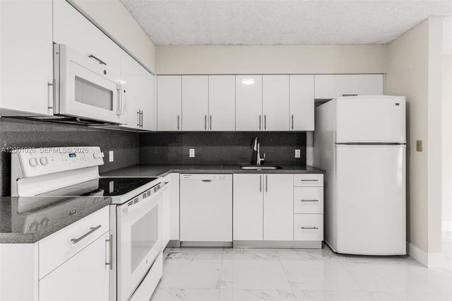 310 SW 76th Ct 1, Miami, FL 33144