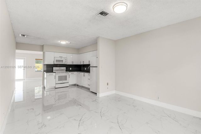 310 SW 76th Ct 1, Miami, FL 33144