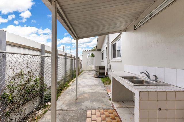 310 SW 76th Ct 1, Miami, FL 33144