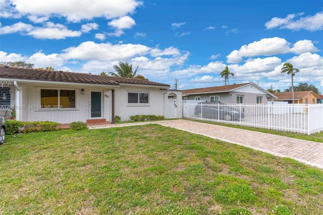 310 SW 76th Ct 1, Miami, FL 33144