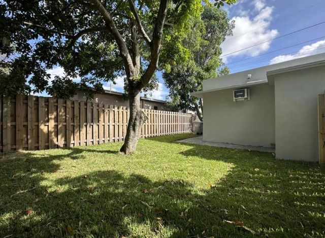 707 NW 3rd Avenue 2, Pompano Beach, FL 33060