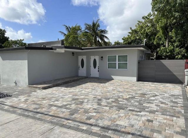 707 NW 3rd Avenue 2, Pompano Beach, FL 33060