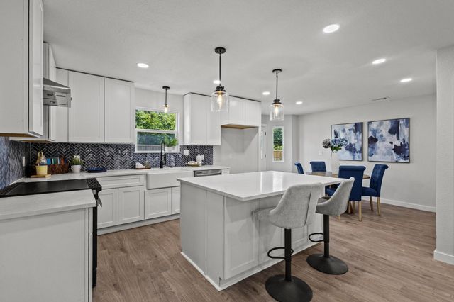 34 Cambridge Drive, Pottsboro, TX 75076