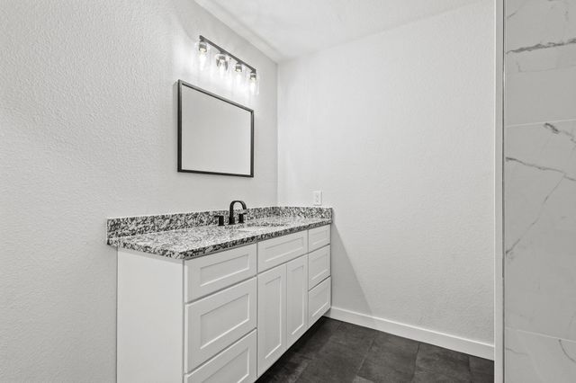 34 Cambridge Drive, Pottsboro, TX 75076