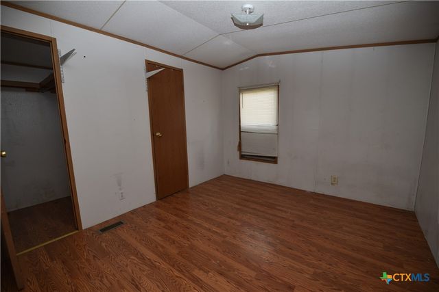 305 W Railroad Street, Port Lavaca, TX 77979