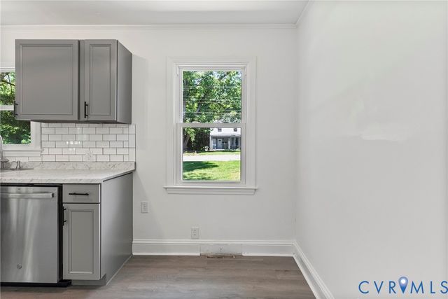 607 Longwood Ave, Farmville, VA 23901