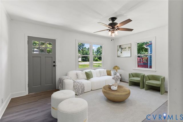 607 Longwood Ave, Farmville, VA 23901