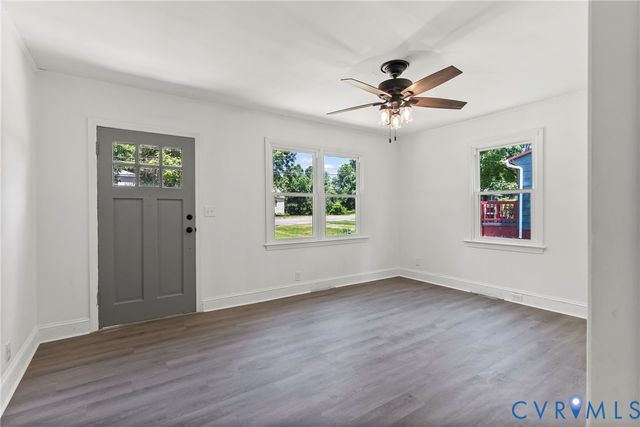 607 Longwood Ave, Farmville, VA 23901