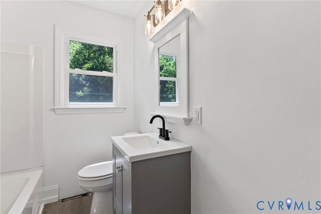 607 Longwood Ave, Farmville, VA 23901