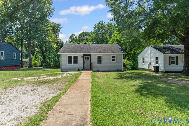 607 Longwood Ave, Farmville, VA 23901