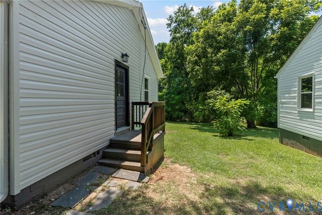 607 Longwood Ave, Farmville, VA 23901