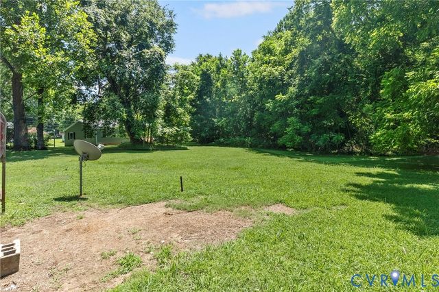 607 Longwood Ave, Farmville, VA 23901