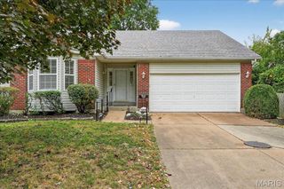 7936 Radnor Drive, St Louis, MO 63123