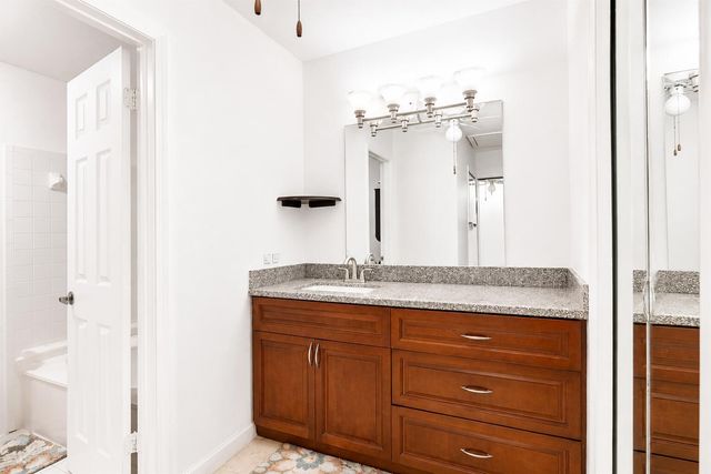 16131 Laurel Drive 33, Weston, FL 33326
