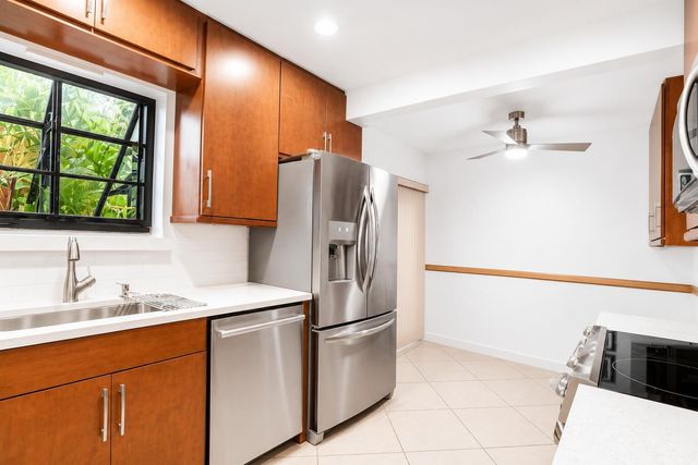 16131 Laurel Drive 33, Weston, FL 33326
