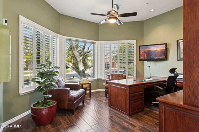 10855 E GOLD DUST Avenue, Scottsdale, AZ 85259