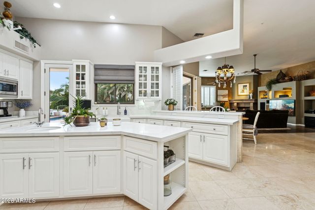 10855 E GOLD DUST Avenue, Scottsdale, AZ 85259