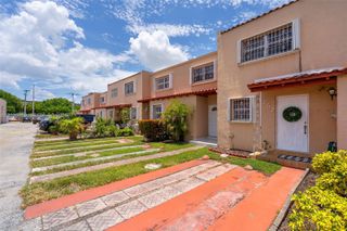 1757 W 57th Street 211, Hialeah, FL 33012
