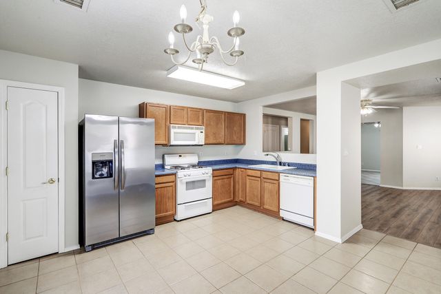 3417 Marino Drive SE, Rio Rancho, NM 87124