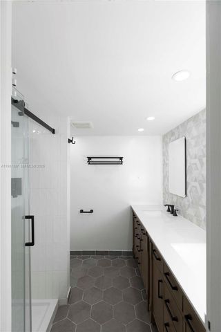 13499 Biscayne Boulevard 613, North Miami, FL 33181