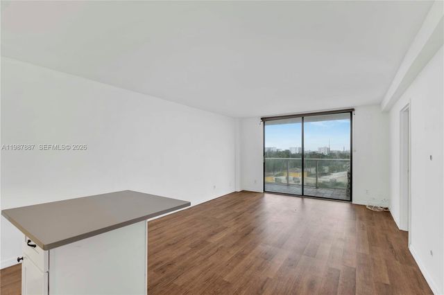 13499 Biscayne Boulevard 613, North Miami, FL 33181