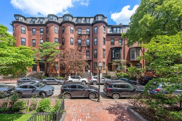 8 Brimmer St 5B, Boston, MA 02108