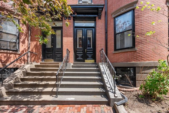 8 Brimmer St 5B, Boston, MA 02108