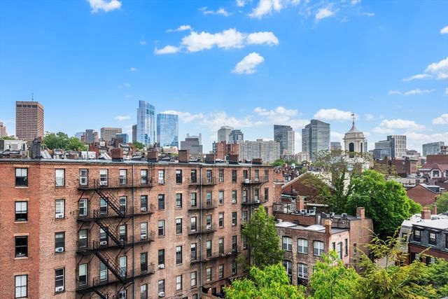 8 Brimmer St 5B, Boston, MA 02108