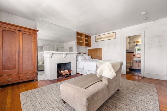 8 Brimmer St 5B, Boston, MA 02108