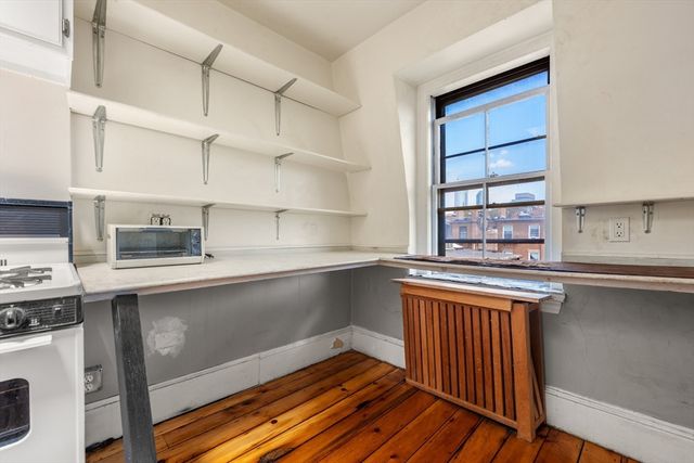 8 Brimmer St 5B, Boston, MA 02108