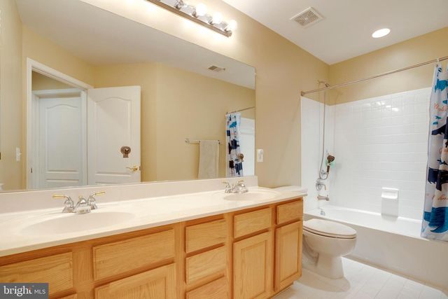 13445 WOOD LILLY LN, Centreville, VA 20120