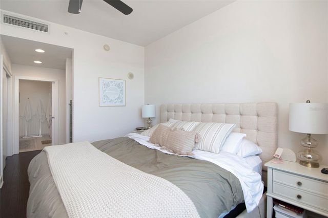 1120 E KENNEDY BOULEVARD 1211, Tampa, FL 33602