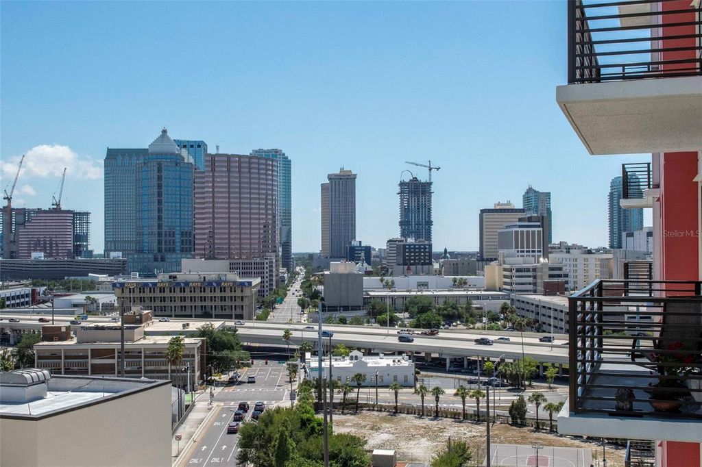 Image 21 of property listing at 1120 E KENNEDY BOULEVARD 1211, Tampa, FL 33602